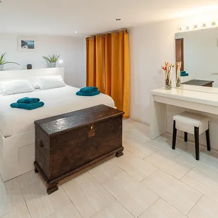 The Entresuelo De Apartment